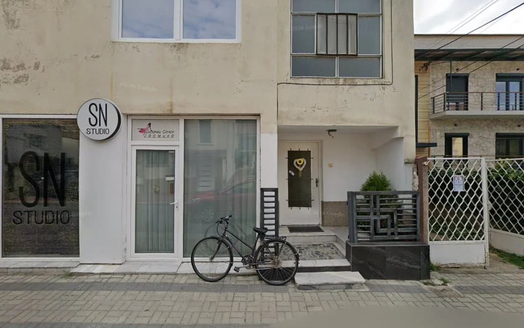 SN -makeup studio-