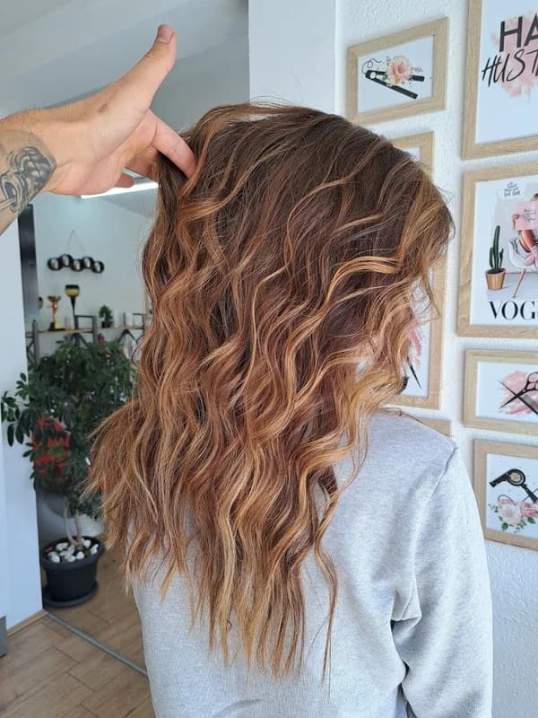 URBAN HAIR