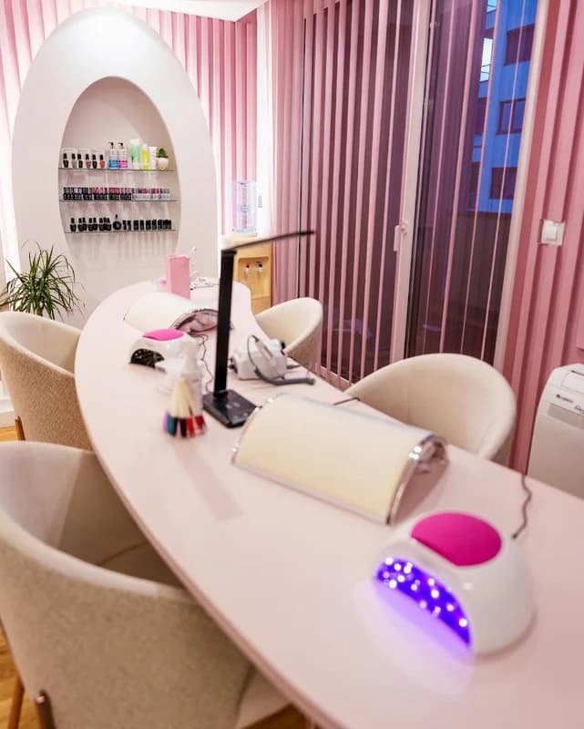 Sensy Care Beauty Salon 1