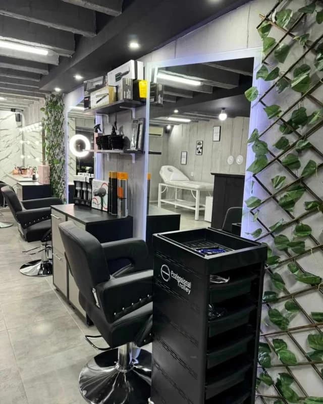 Elli's Beauty Studio