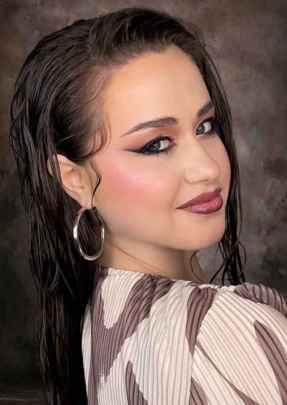 Make-up studio Artistic Touch