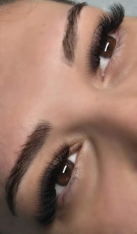 Meja Uv Lashes