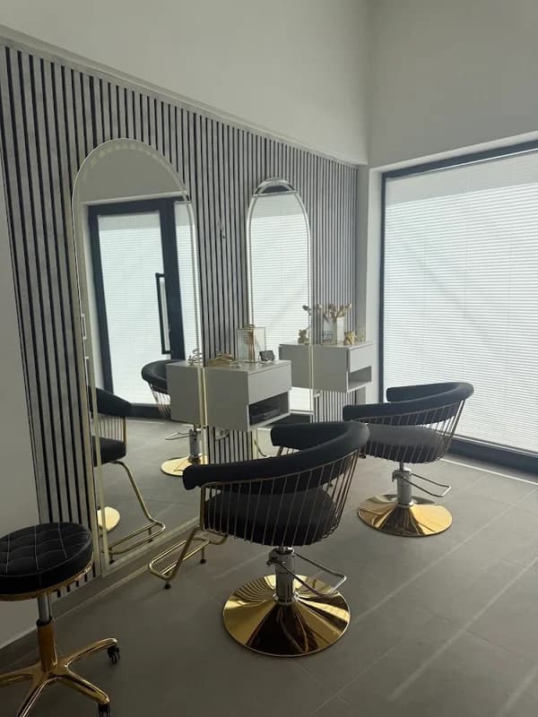 HAIR STUDIO by Ljube