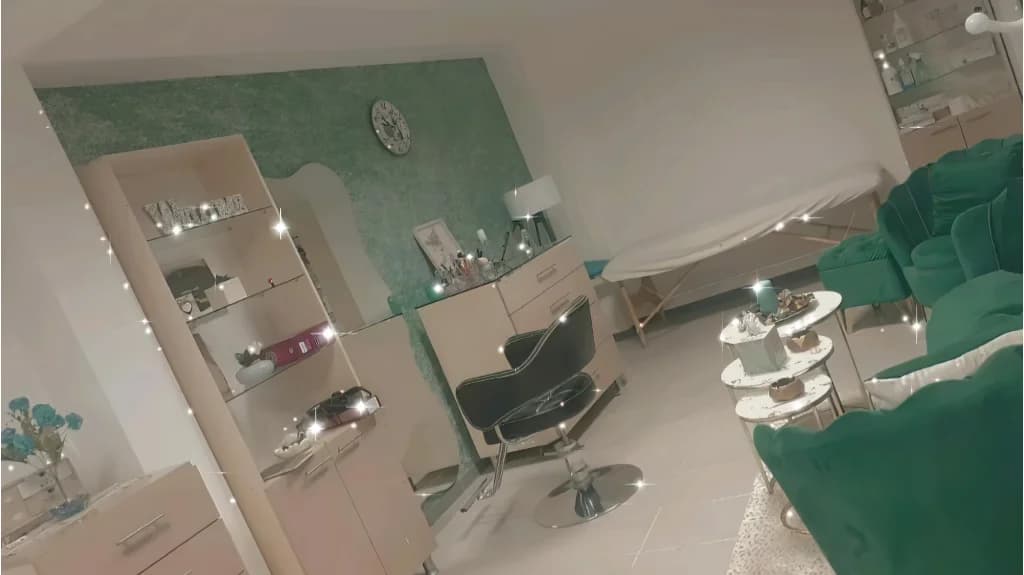 Glam Studio Eli 1