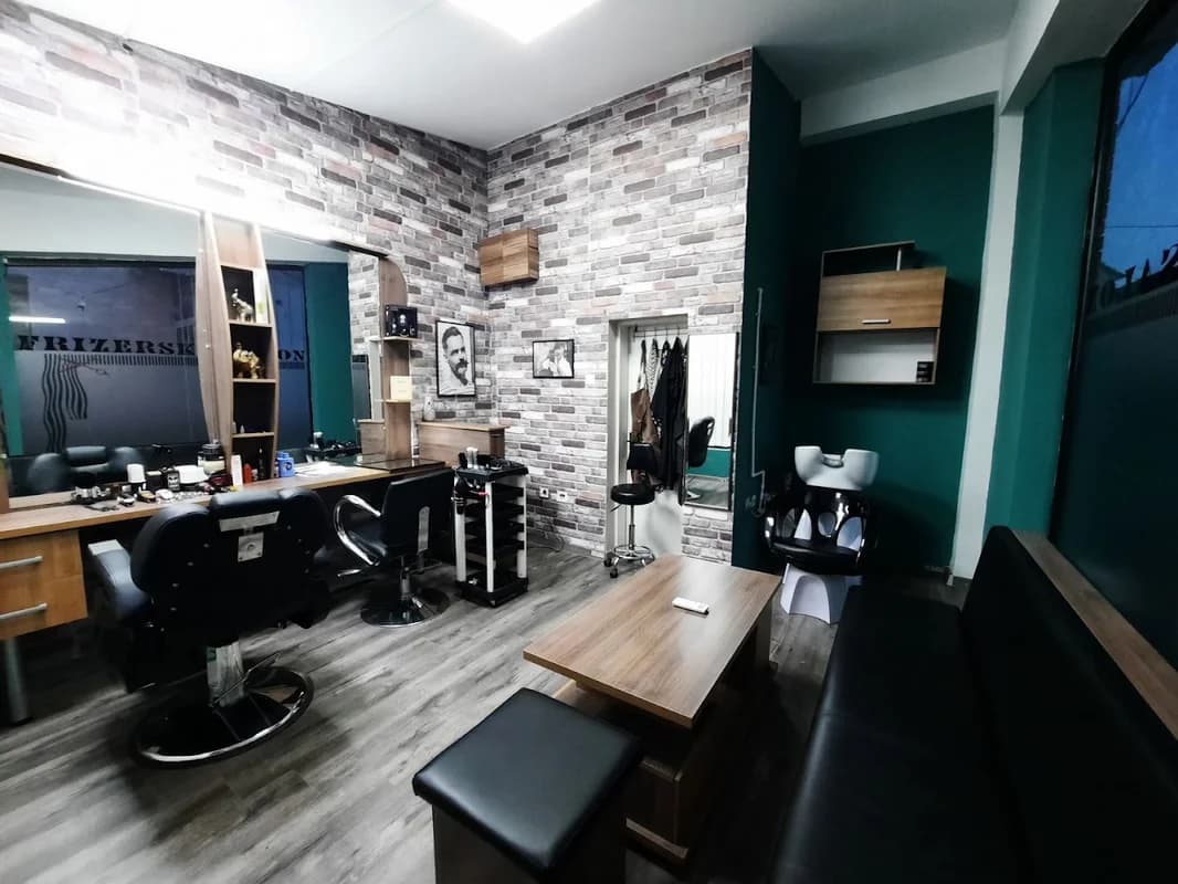 Hair Saloon Underground