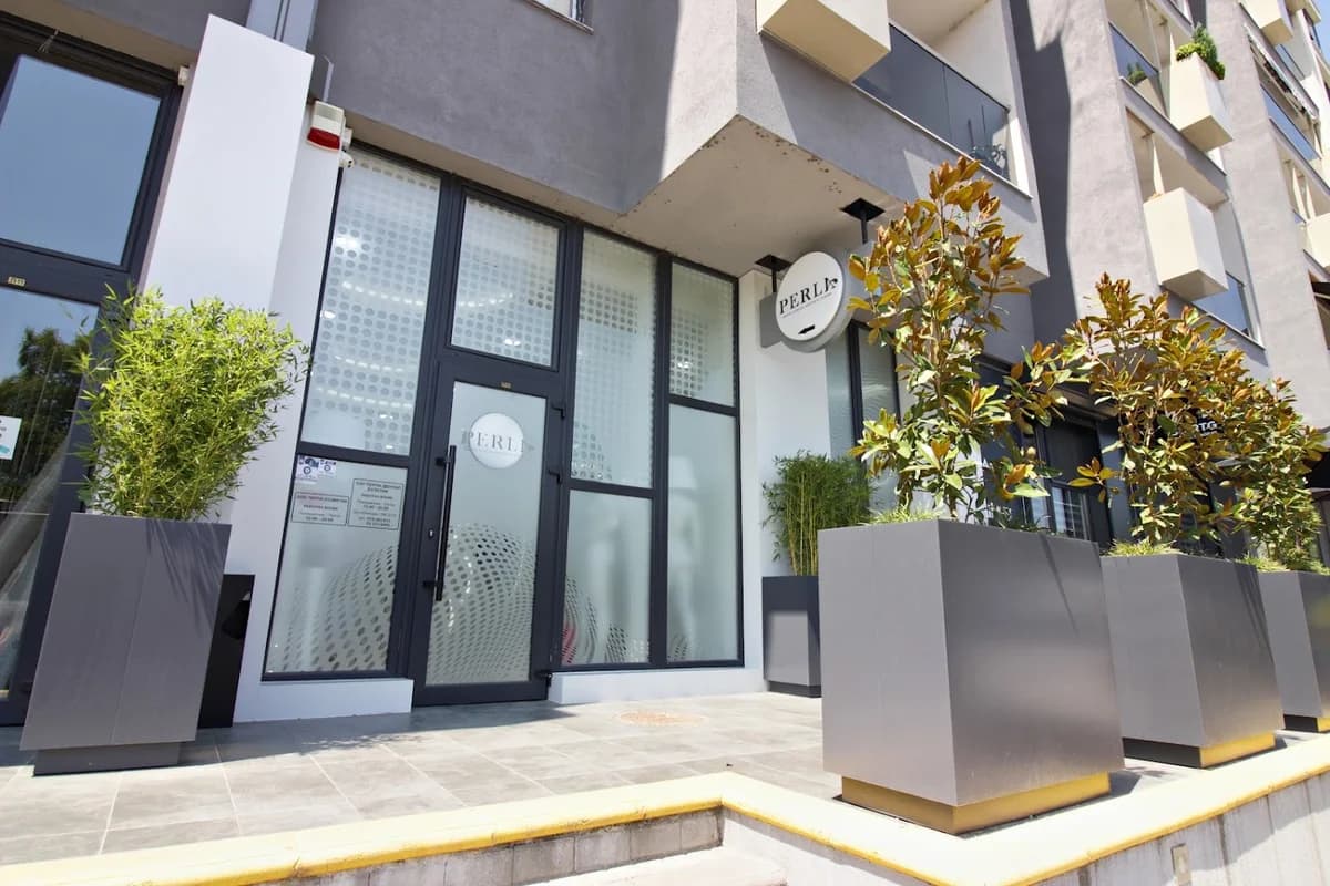 PERLA Dental & Facial Aesthetic Center 1