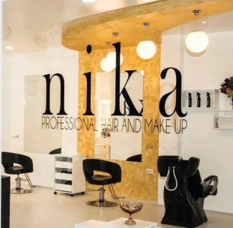 Nika Make up