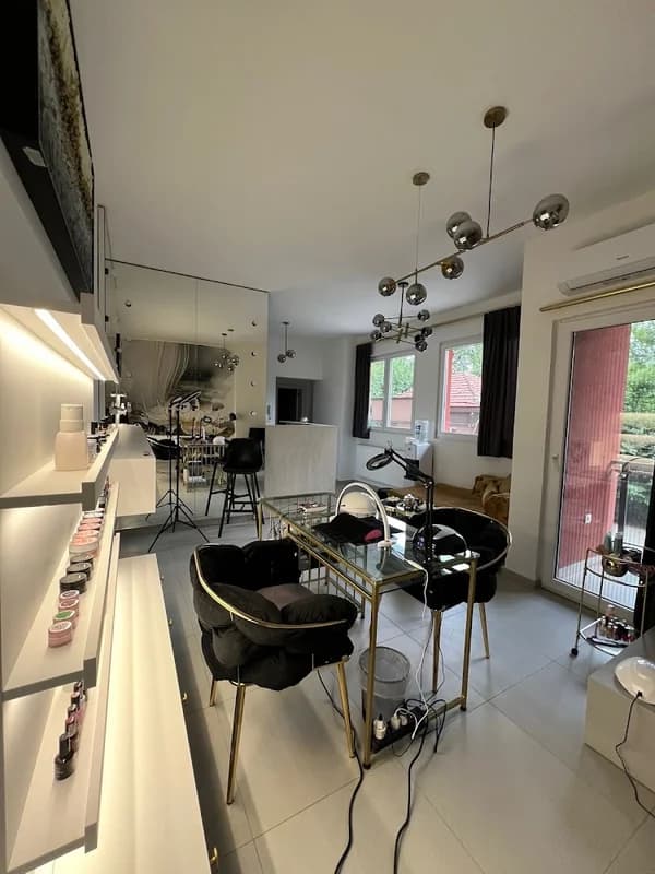 Lakshmi Luxury Beauty Salon 1