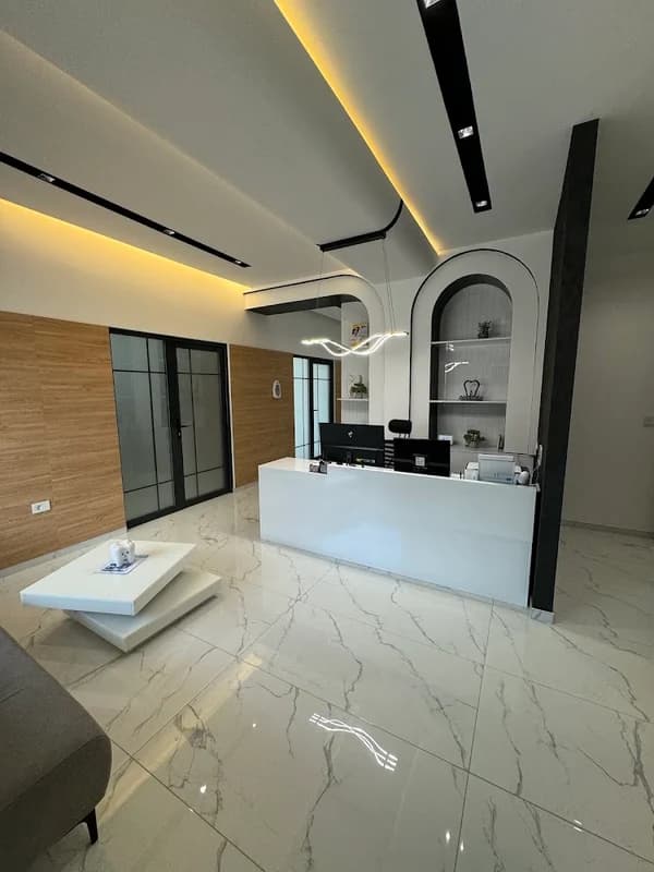 Dr Rochi Dental Clinic - Surgery - Implants