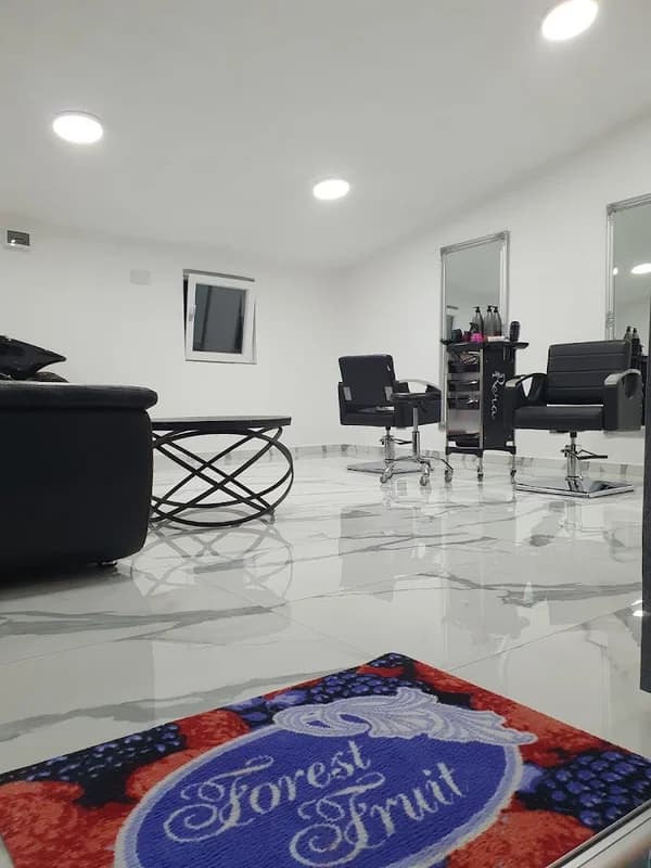 Hair Salon M&J