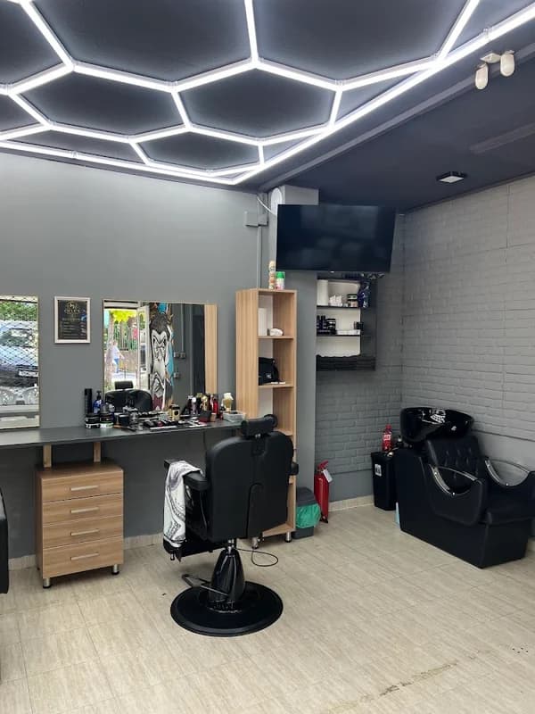Gele’ BarberShop