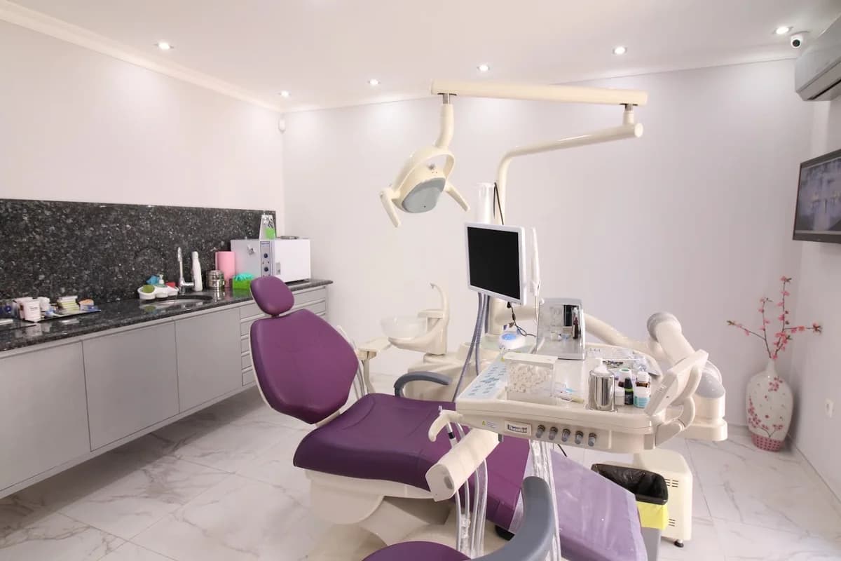 DENTALUX