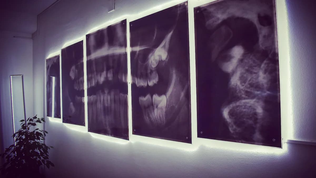 ILUMIDENT