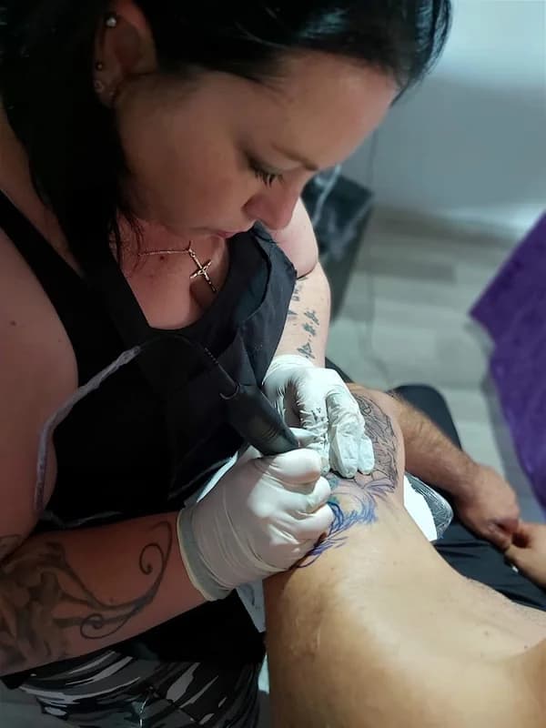 Silvi's Stones & Tattoo Shop 1