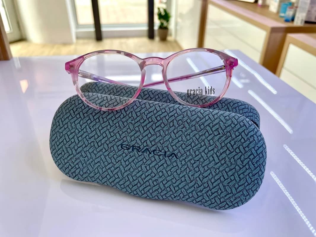 Optika Theia