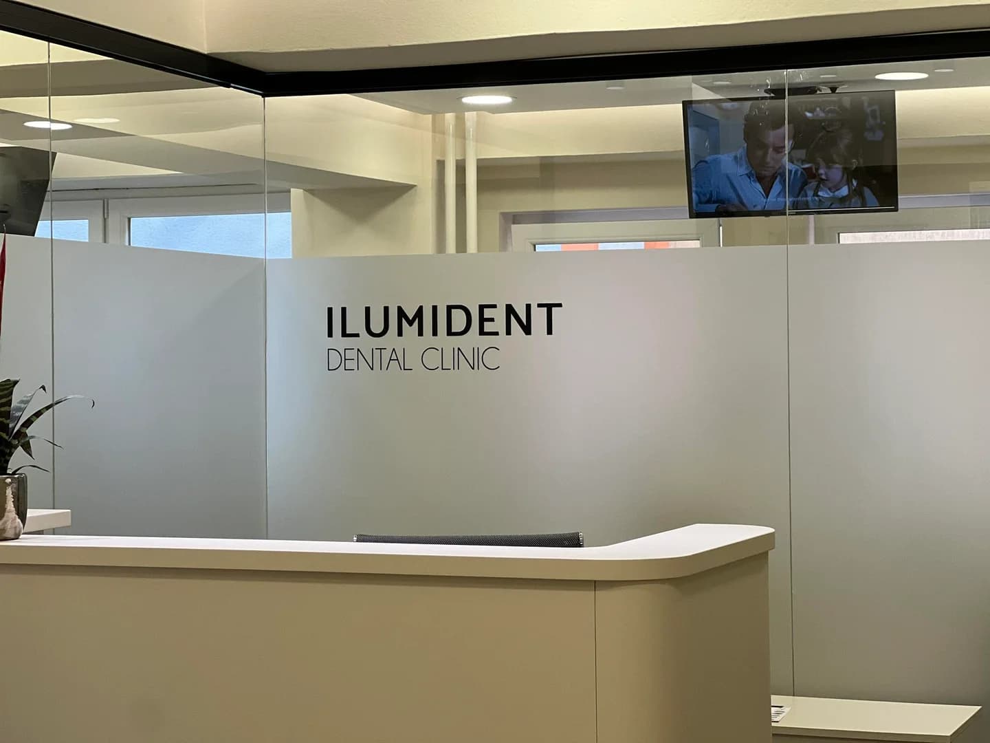 ILUMIDENT